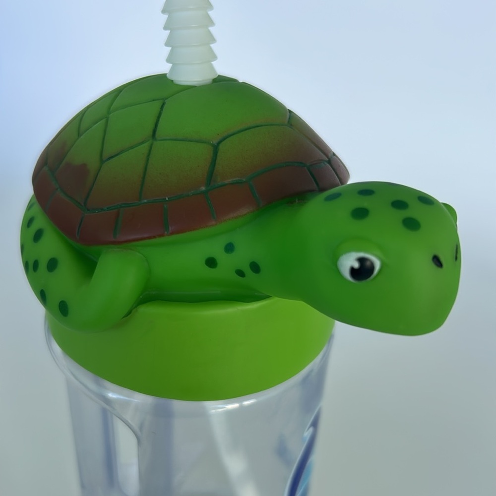 🐢 Collectible Souvenir Colorful Happy Green Sea Turtle with Gulf World Logo